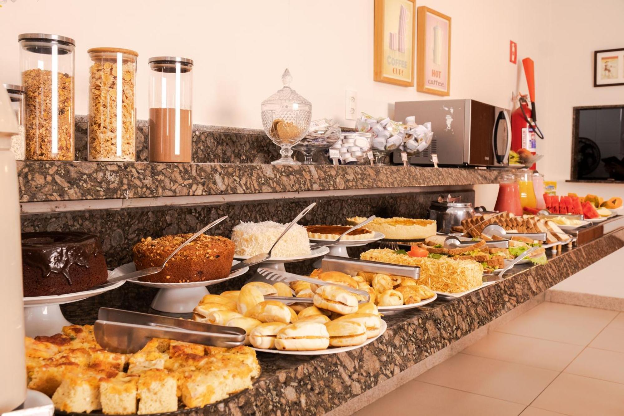 לינארס Hotel Conceicao מראה חיצוני תמונה