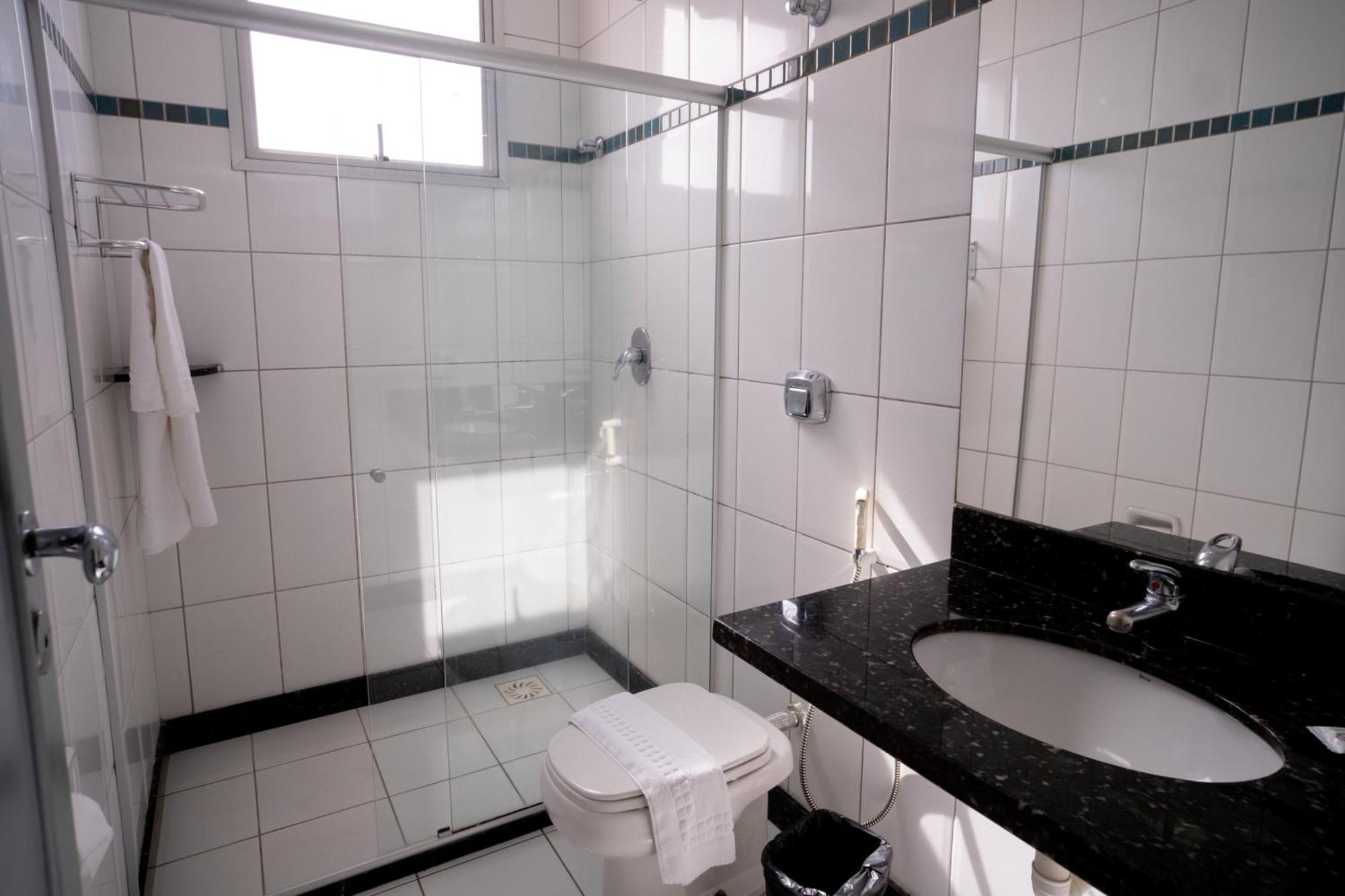 לינארס Hotel Conceicao מראה חיצוני תמונה