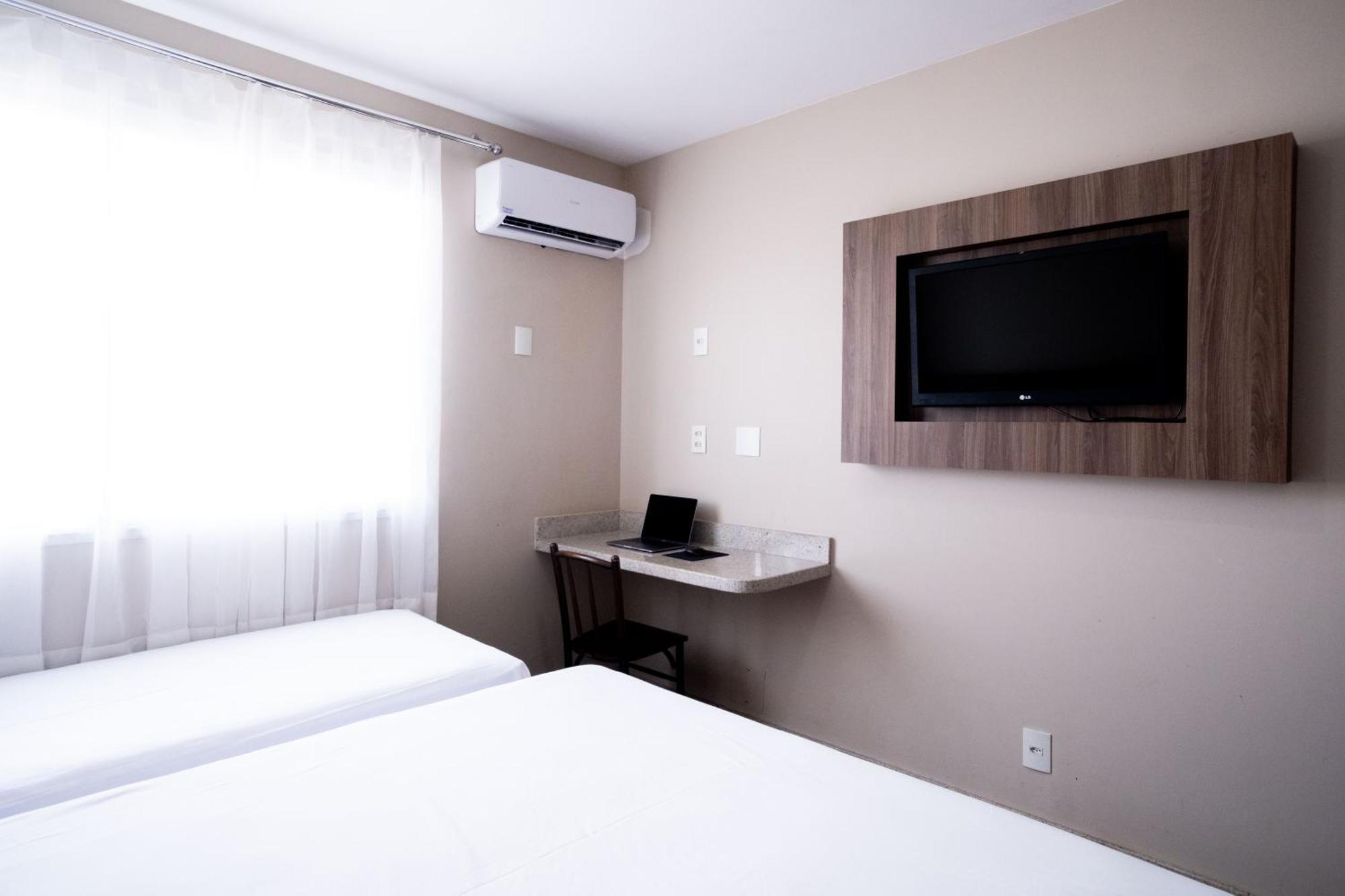 לינארס Hotel Conceicao מראה חיצוני תמונה